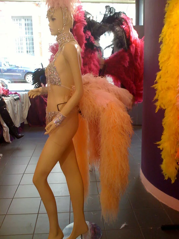 Jupe Kylie Minogue Boa Autruche 3 Jupe Kylie Minogue Boa Autruche