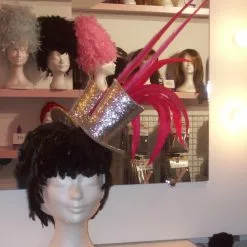 Casque En Plumes ,haut De Forme