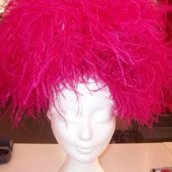 Bonnet Plumes D'autruche Fushia