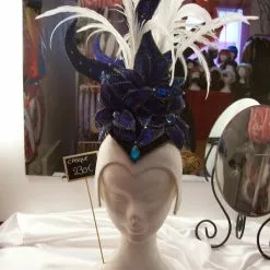 Casque Bleu Avec Plumes De Coq