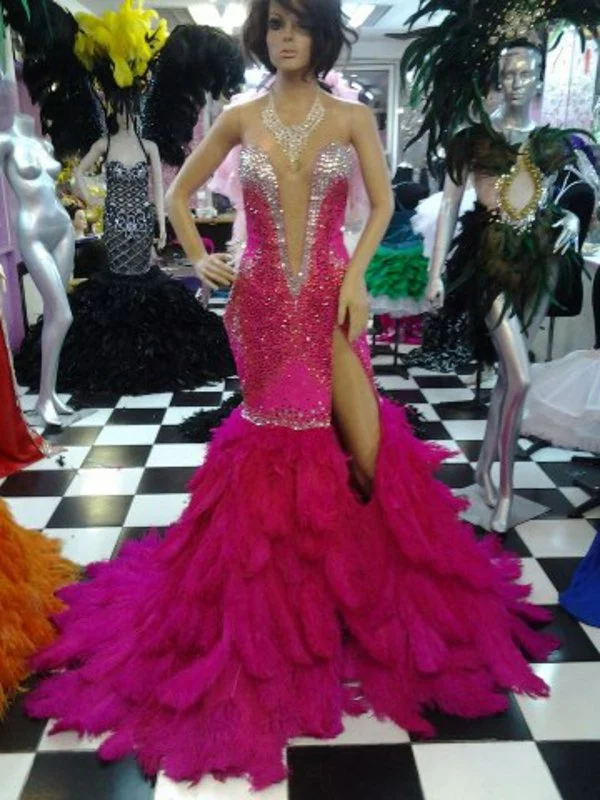 Robe Fourreau Strass Et Plumes 3 Robe Fourreau Strass Et Plumes