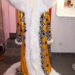 Manteau Plumes Et Paillettes