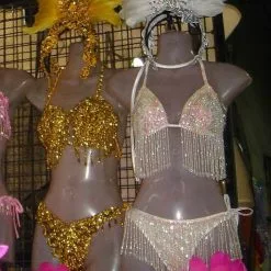 String+ Soutient Gorge+ Chapeau